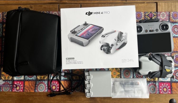 Exclusive(Like New) Mini 4 Pro Flymore Combo