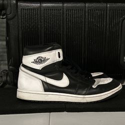 Air Jordan 1 Retro High OG “Black and White” – Size 11
