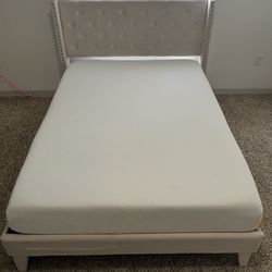 like New Full-Size Led Light Up Bed With Mattress