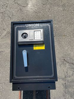 GUN SAFE