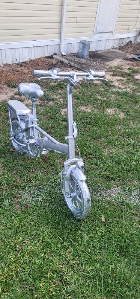 Moving Sell "Best Offer" 2 seater Electic Bike