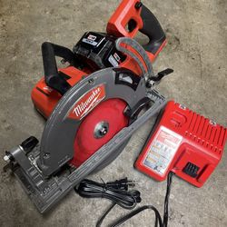 Milwaukee M18 Fuel Skilsaw 7 1/4 