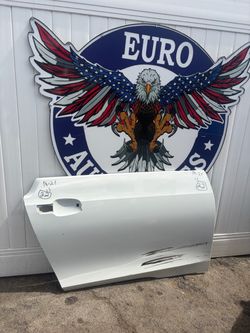 2014 2015 2016 2017 2018 2019 2020 2021 BMW I3 Right Front Door Panel OEM 1559932-00