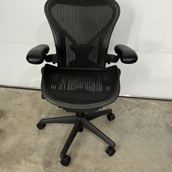 Office Chair Herman Miller Aeron size A posture fit Fully loaded Silla 