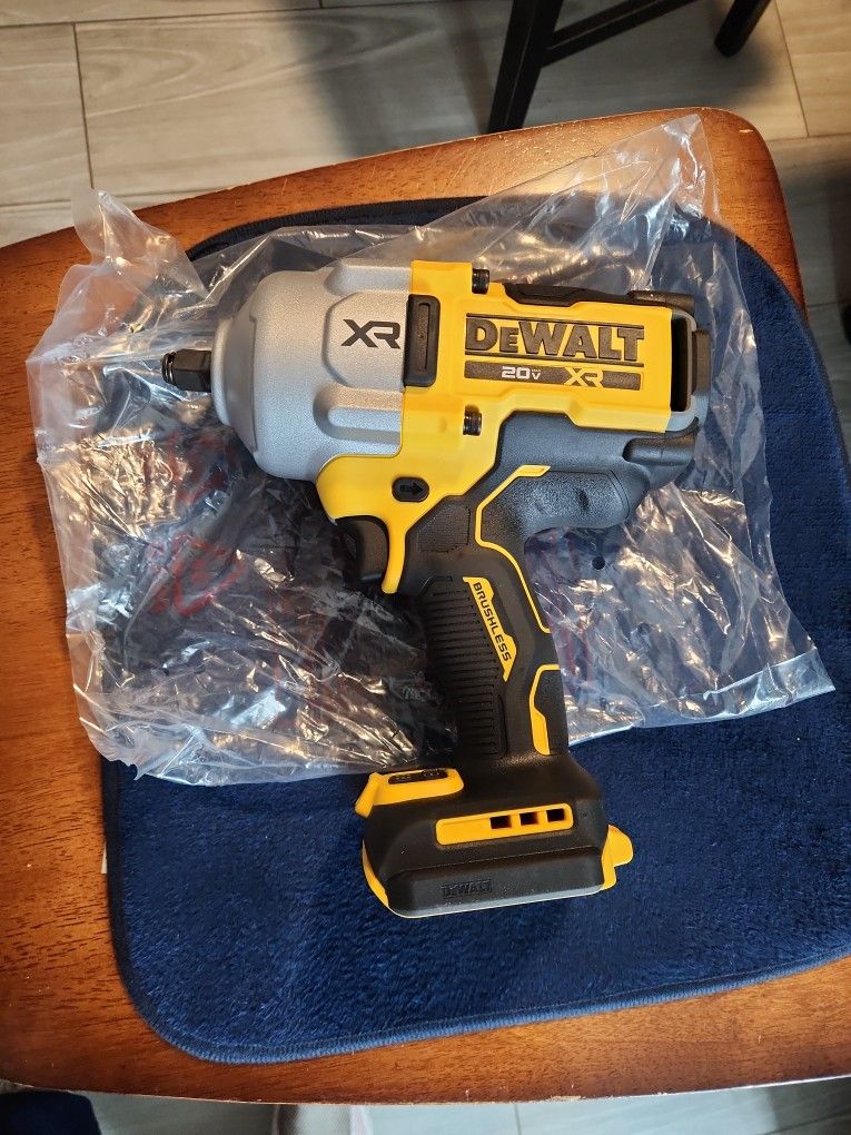Dewalt 20v 3 Speed Impact Wrench 1/2"
