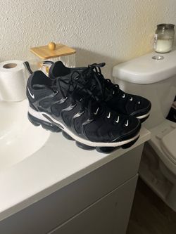 Nike Vapormax Black and White