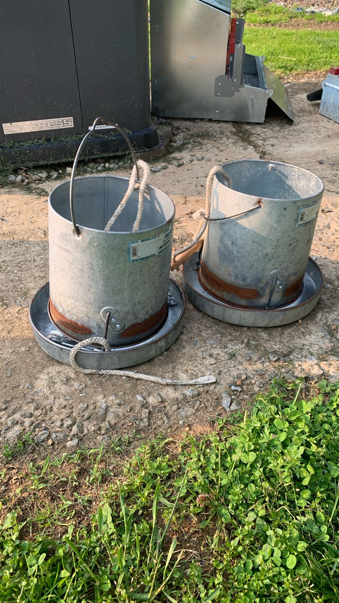 Poultry 15 Lb Feeders
