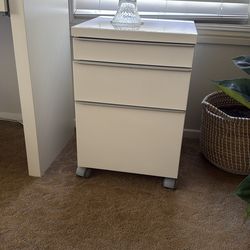Side table/ cabinet