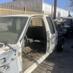 Toyota Pick Up Parts