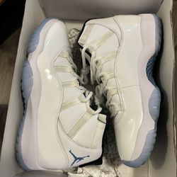 Jordan 11 Legend Blue 