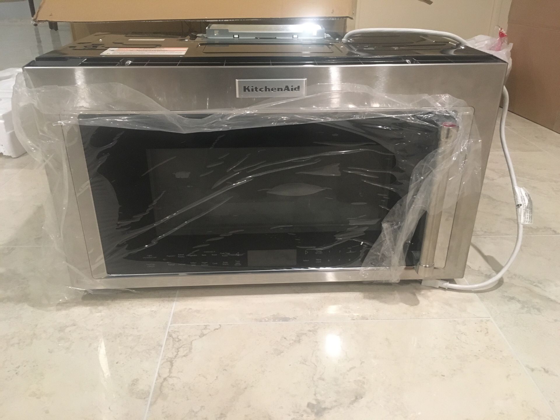 Kitchen Aid Microwave with vent