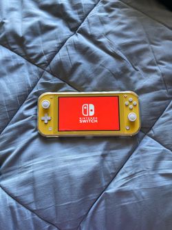 Nintendo Switch Lite (Yellow)