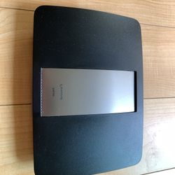 Linksys EA6400 AC1600 Dual Band Smart AC Router