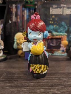 Nightmare Before Christmas Sally Precious Moments 