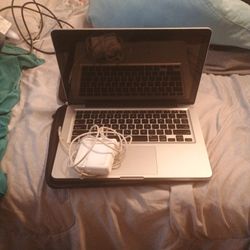 Apple Laptop