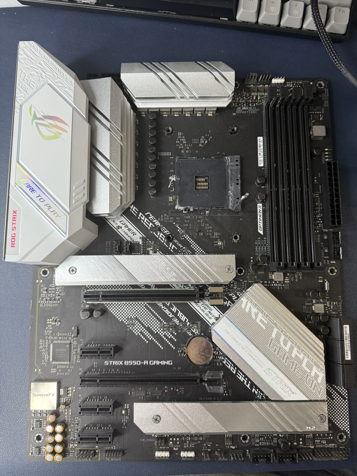 STRIX b550-A GAMING motherboard