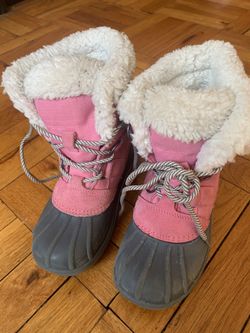 Girls Sz 13 Snow Boots Winter Boots Retail $45 P/up Sheepshead Bay Brooklyn NY