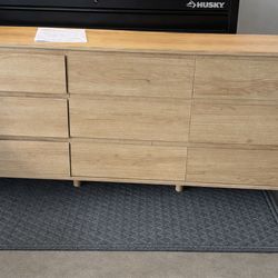 Modern Chest of Drawers with 9 Large Storage