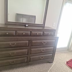 QUEEN SIZE DRESSER FOR SALE