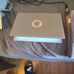 Brand New Chromebook I Bought I Can't Use A $200 Willing To Sell For $100