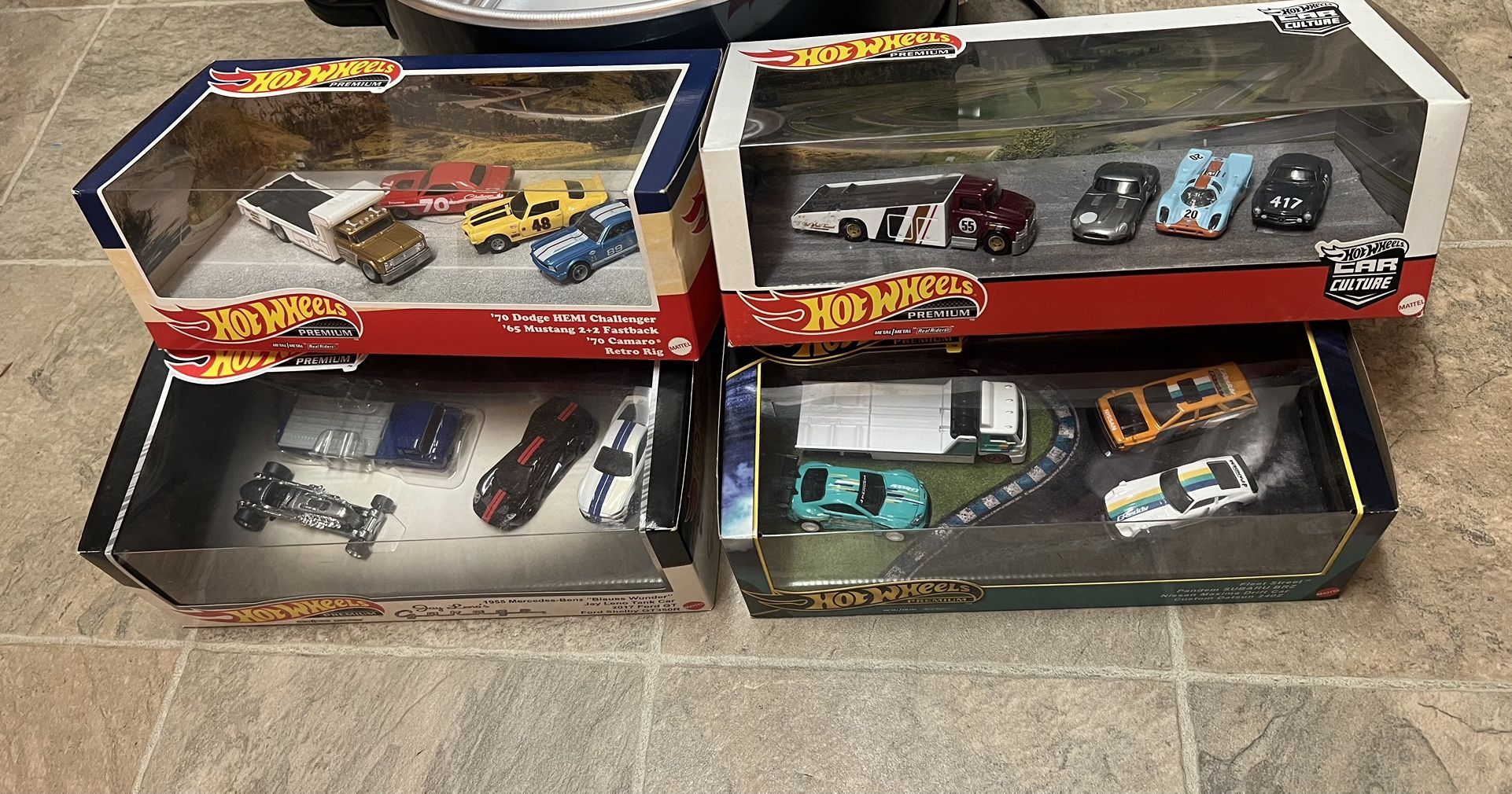 Hot Wheels Diorama