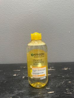Garnier SkinActive Micellar Cleansing Water Vitamin C