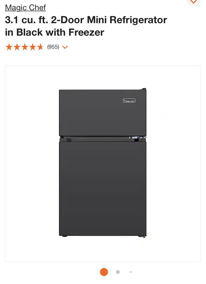 Magic Chef 3.1 cu 2 Door Mini Refrigerator In Black With Freezer 