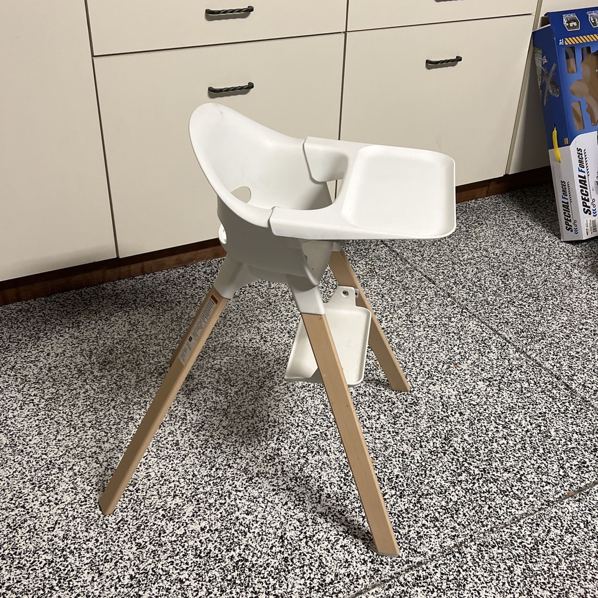 Stoke High Chair