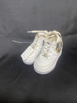 Nike Winnie The Pooh Sample Shoes 