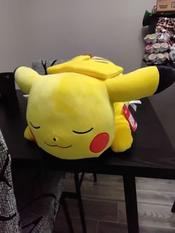 Authentic pikachu stuffed animal pokémon