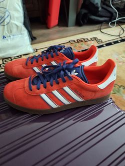 ADDIDAS RED SUEDE GAZELLE SHOES FOR MEN NWOT