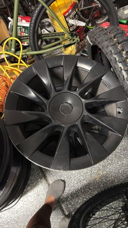 Tesla model Y rims