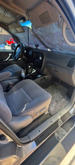 2002 Toyota Sequoia