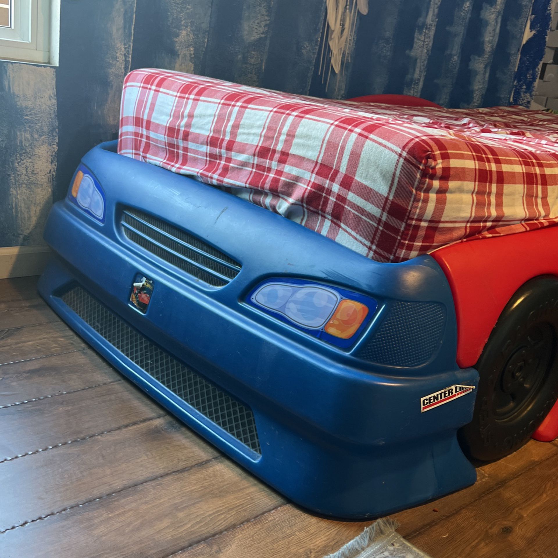Boys Twin Size Bed 