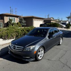 2011 Mercedes-Benz C 300