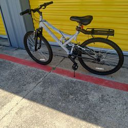 Bike For Woman Or Girl 5' 5" And Shorter