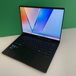 Lenovo Vivobook S 14 OLED display Intel Ultra 5 16GB Ram 512GB SSD (2024 Model) premium Laptop