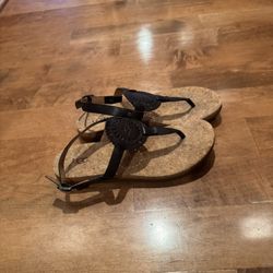 Woman’s UGG Leather Sandals Shipping Available 