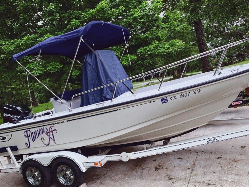 1996 Boston Whaler Outrage 19