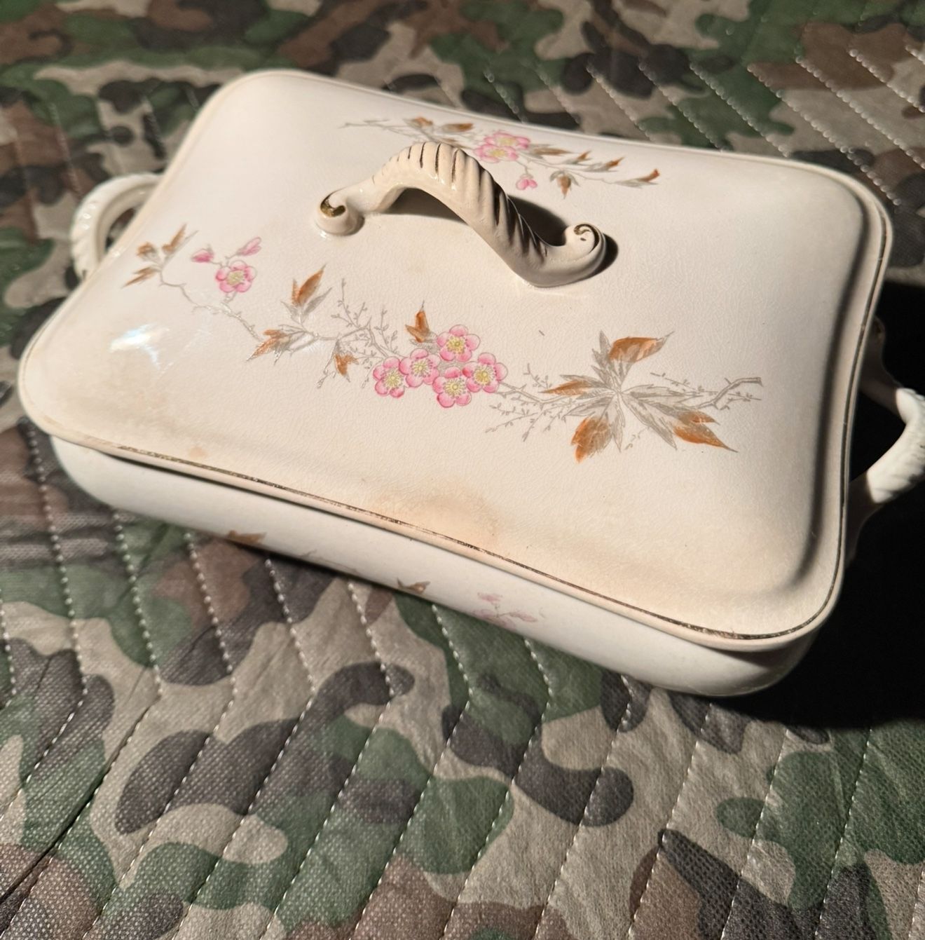Vintage Parisian Granite Cover Dish