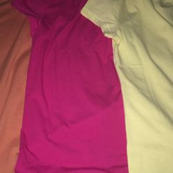 3 T-Shirts 