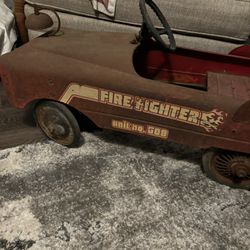 VINTAGE FIRE FIGHTERS PEDAL CAR Unit no. 508