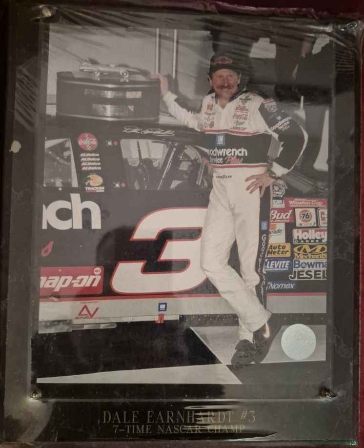 Dale Earnhardt Sr. Daytona 500 plaques