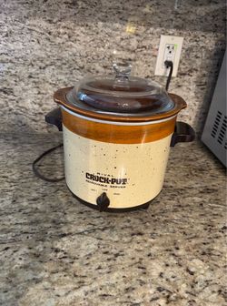 Vintage Rival 3.5 Quart Crock-Pot, Model 3150, Serial No. 1209 Working Great! Like New!