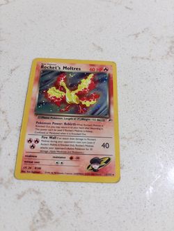 Vintage Rocket's Moltres Holo #12/132 - Gym Heroes (Unlimited) TCG