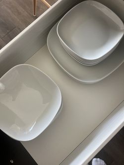 square plates and bowls