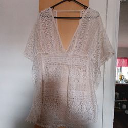 Shirt       Brand  Xhilaration ( L)