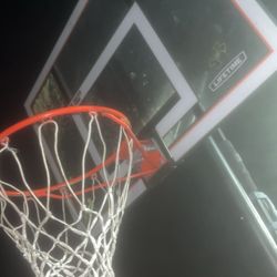 Lifetime Portable Basketball Goal — Full Size