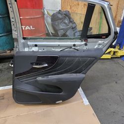 2021-2023 Lexus LS 500 Rear Door