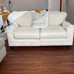 Sofa (free) 